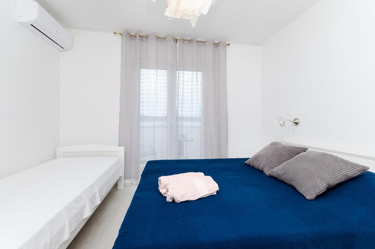 Apartments And Rooms Bianca Barbat na Rabu Exterior foto