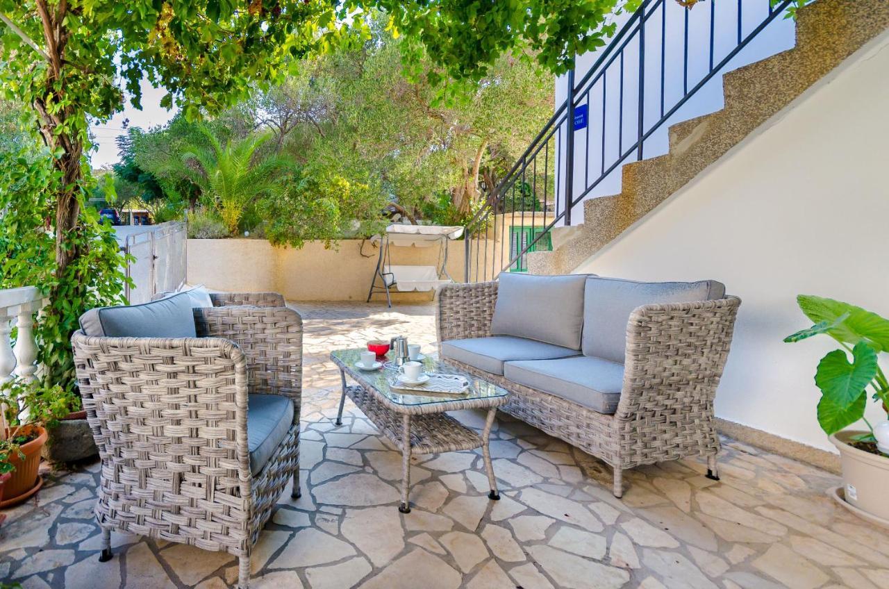 Apartments And Rooms Bianca Barbat na Rabu Exterior foto