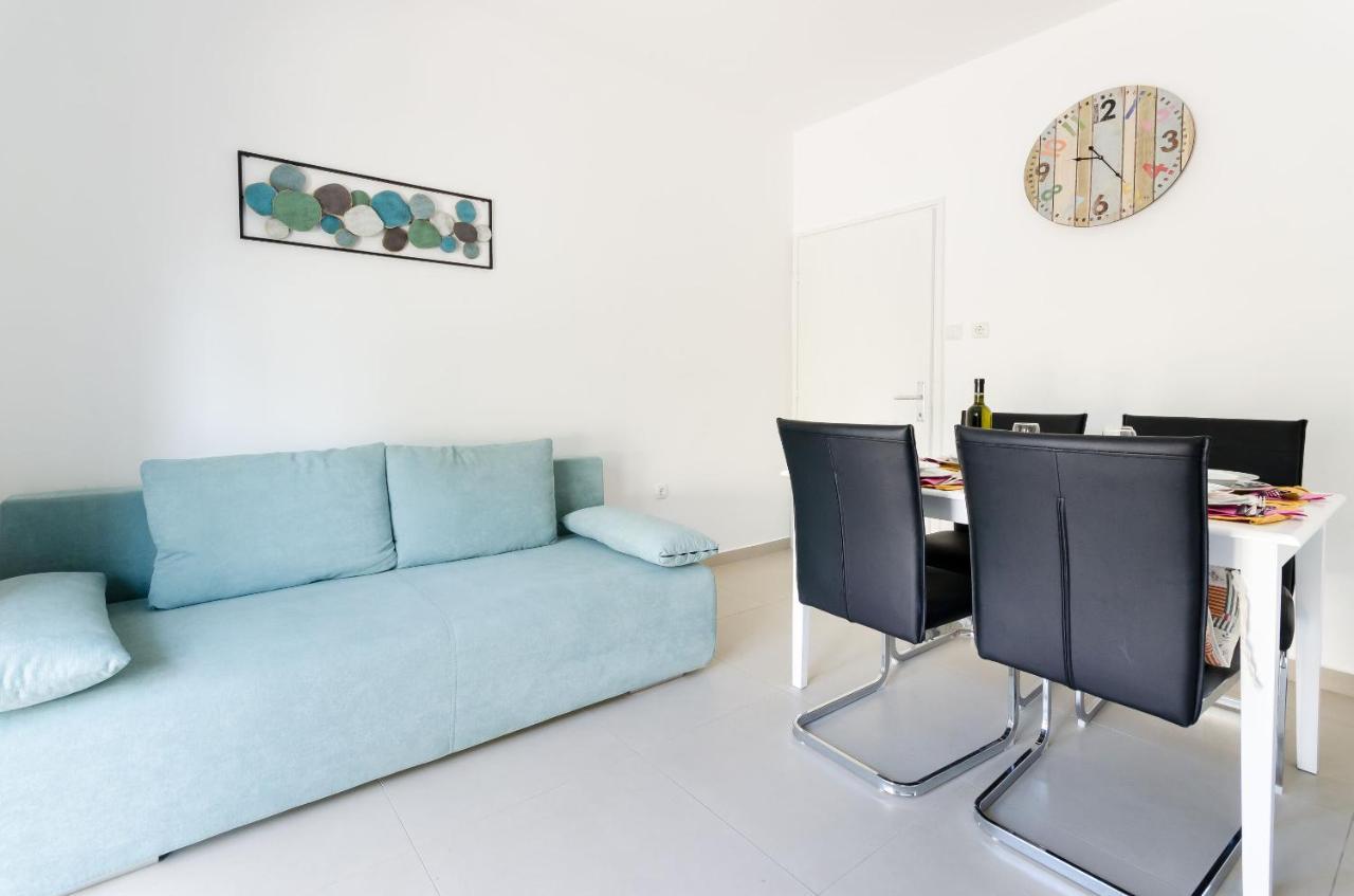 Apartments And Rooms Bianca Barbat na Rabu Exterior foto
