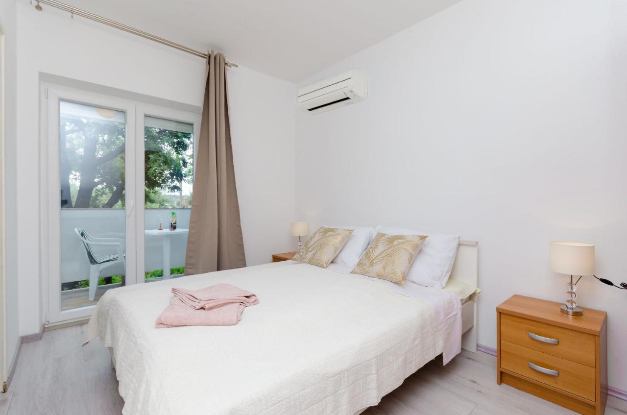 Apartments And Rooms Bianca Barbat na Rabu Exterior foto