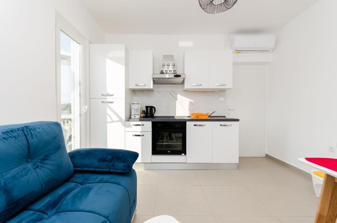 Apartments And Rooms Bianca Barbat na Rabu Exterior foto