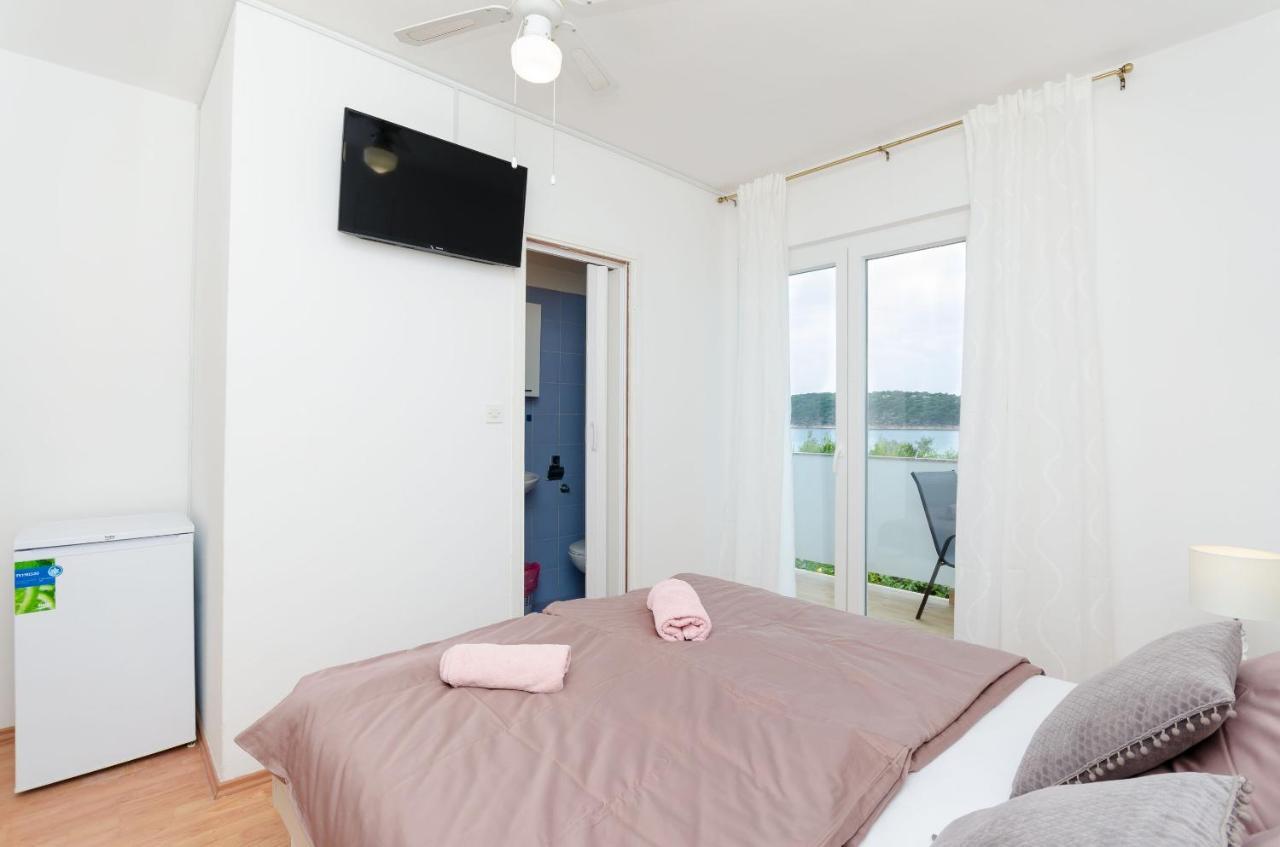 Apartments And Rooms Bianca Barbat na Rabu Exterior foto