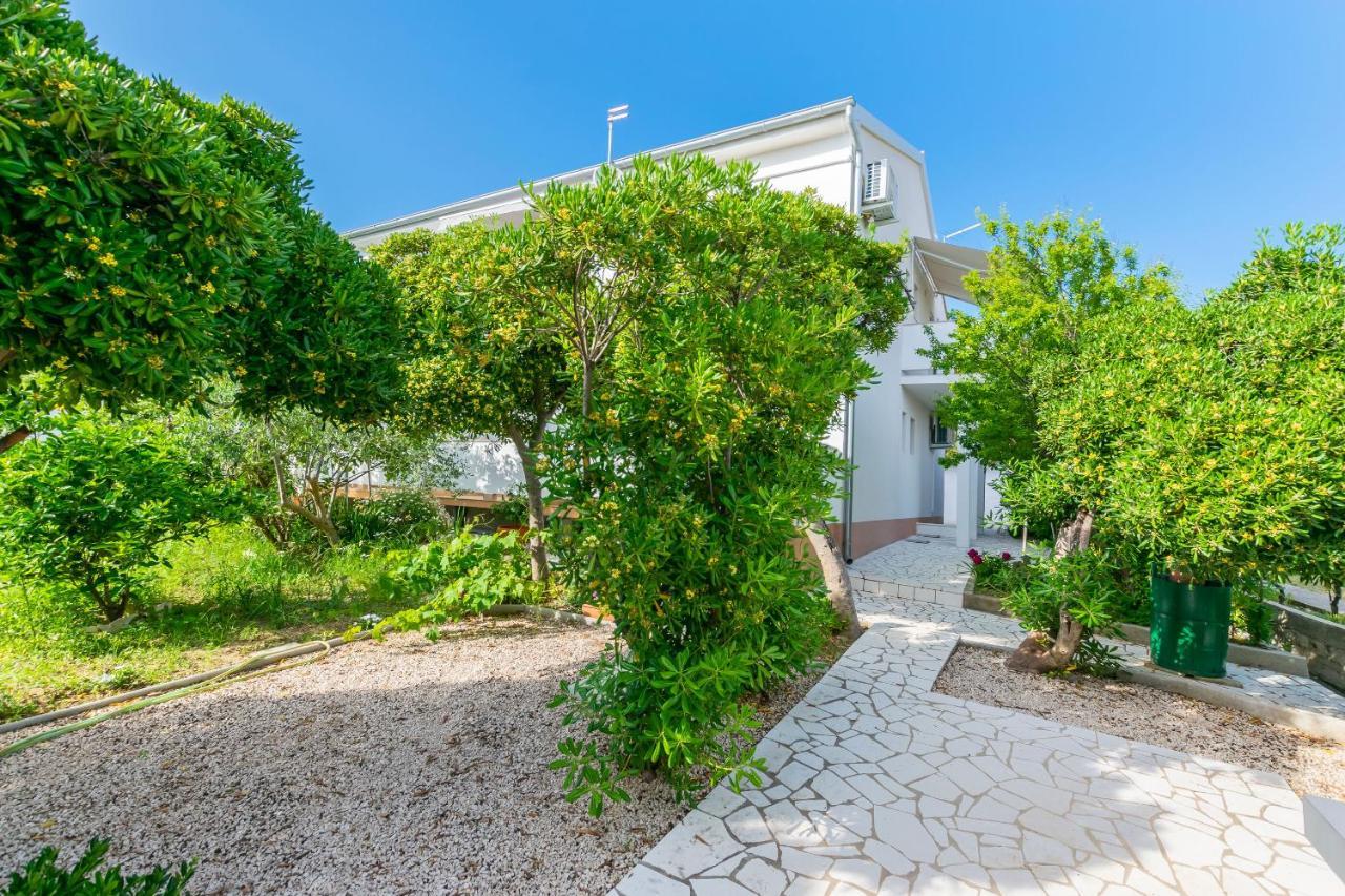 Apartments And Rooms Bianca Barbat na Rabu Exterior foto